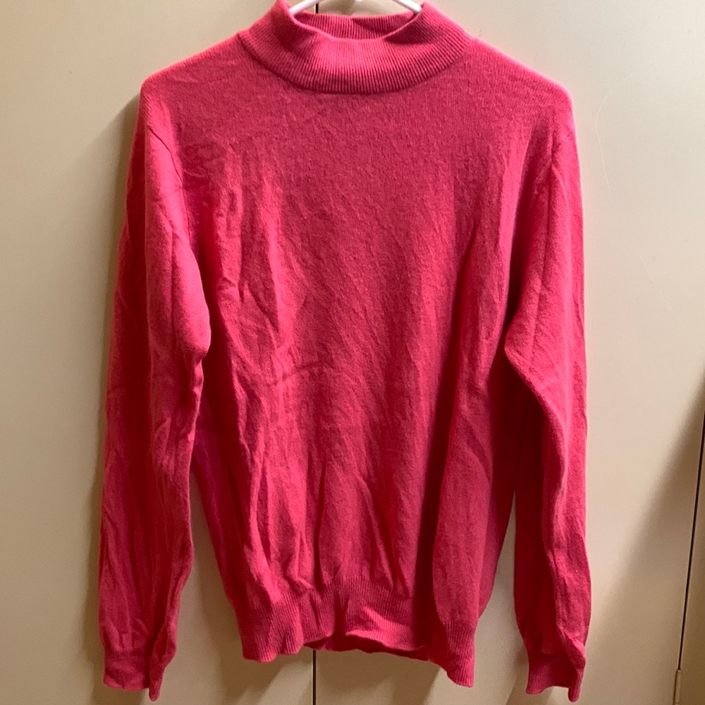 Charter Club cashmere log sleeve pink sweater. Size M.